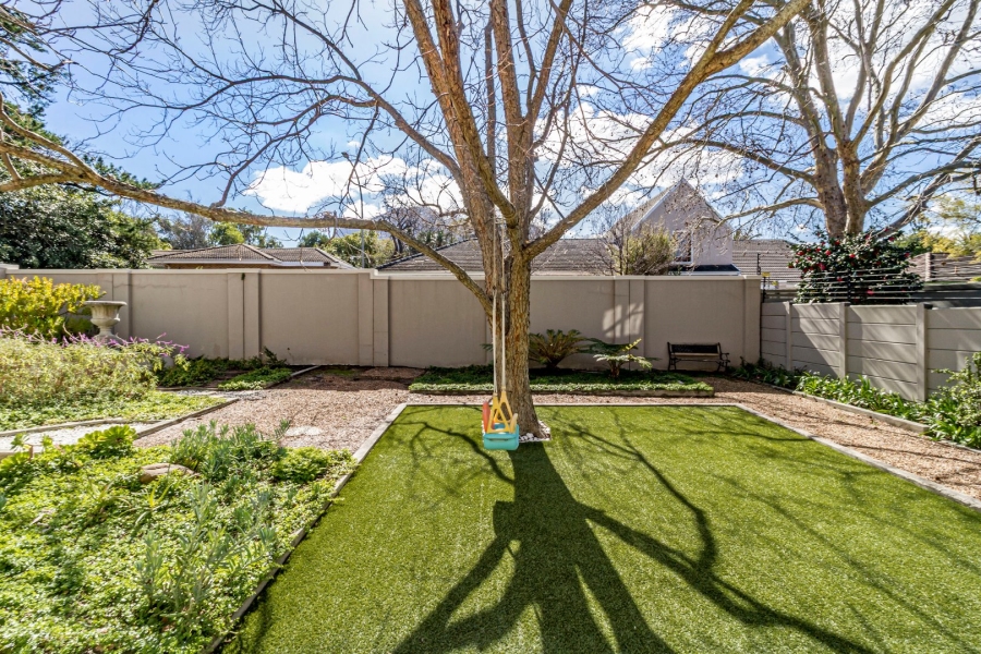 5 Bedroom Property for Sale in Golden Acre Western Cape